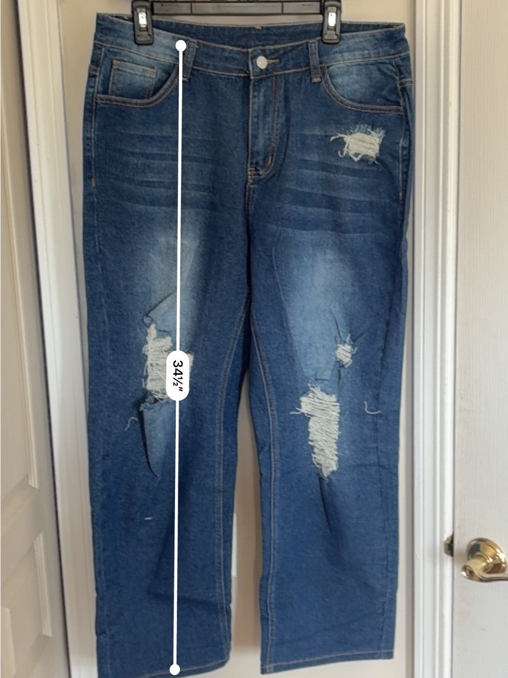 Women’s Straight Distressed Blue Jeans